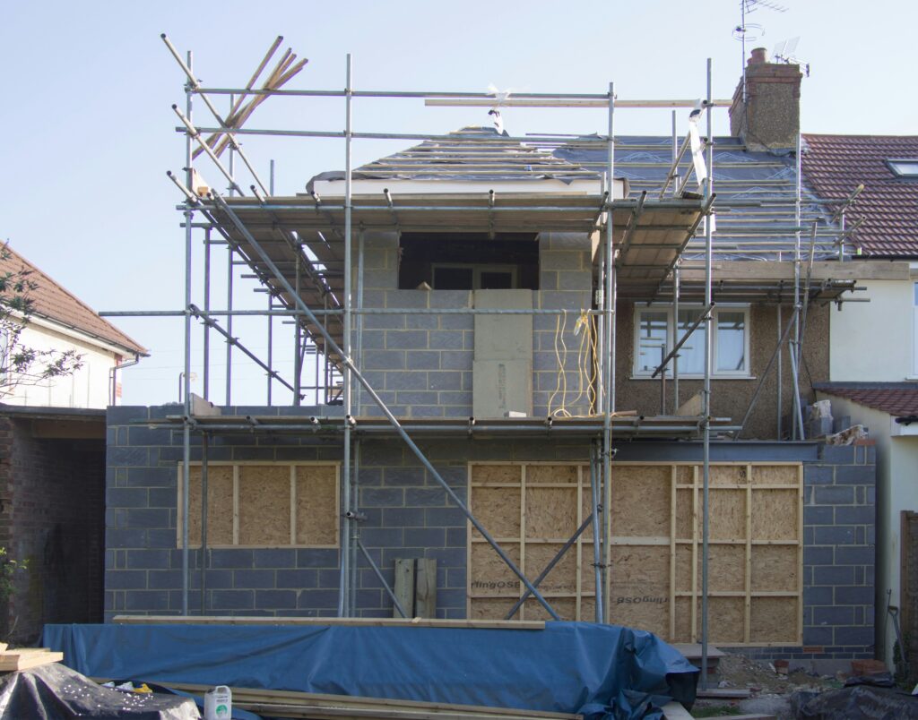 photo 1600768577091 3442c3f53179